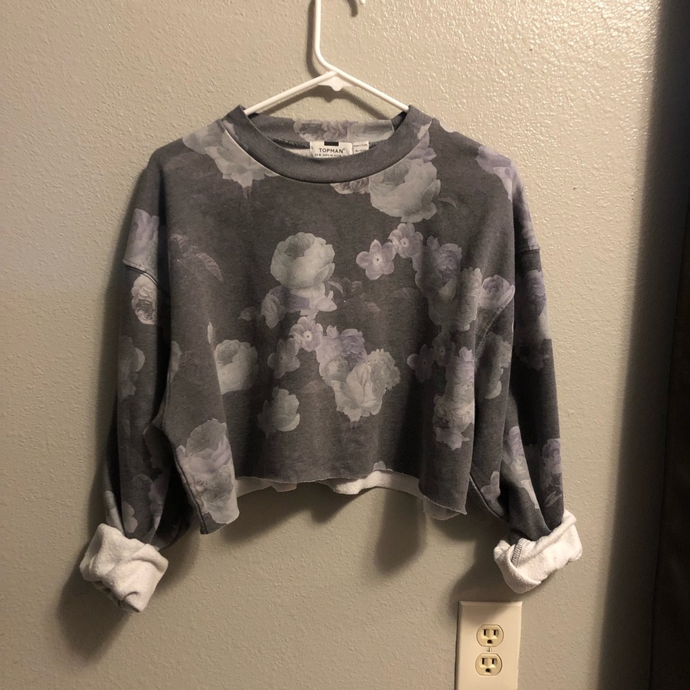 Top man cropped floral pull over